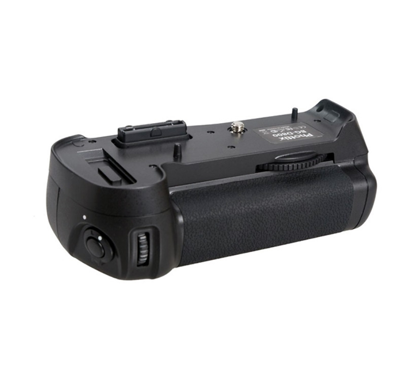 Многофункциональная аккумуляторная рукоятка Phottix BG-D800 для Nikon D800 D800e D810 (Батарейный блок Nikon MB-D12). Фото N2