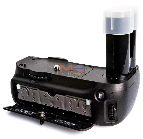 Батарейный блок вертикальная ручка Meike MK-D90 для Nikon D90, D80. Фото N3