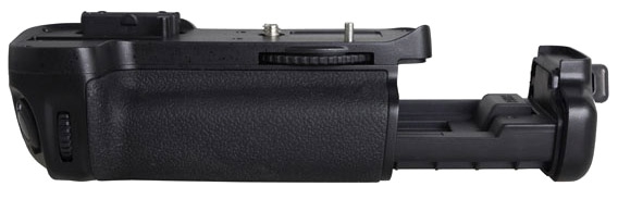 Многофункциональная аккумуляторная рукоятка Phottix BG-D7000 для Nikon D7000 (Батарейный блок MB-D11). Фото N2