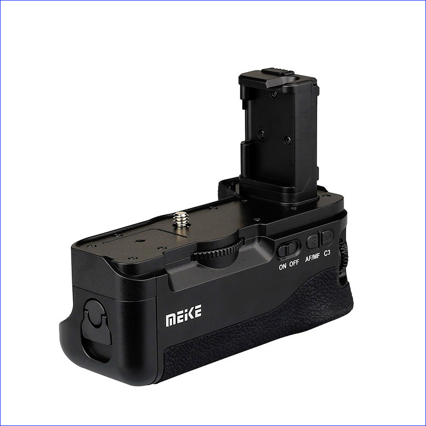 Батарейный блок вертикальная рукоятка Meike MK-A7II для фотокамер SONY a7II a7rII a7sII (Sony VG-C2EM). Фото N4